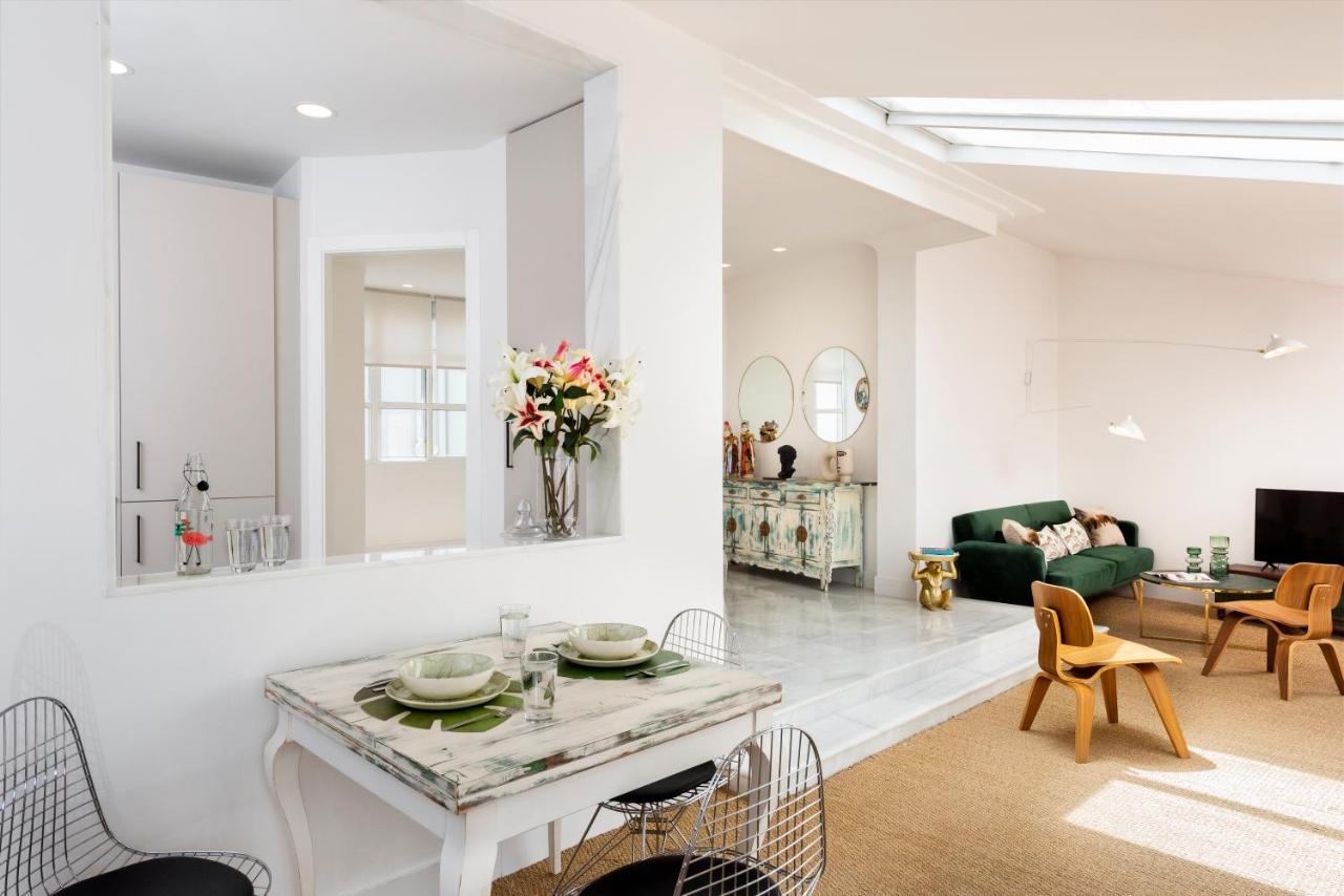 Monkeys Apartments Luxury Penthouse Cathedral & Terrace 세비야 외부 사진